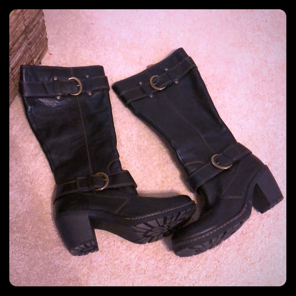 BOC Black w tan stitch tall boot size 11